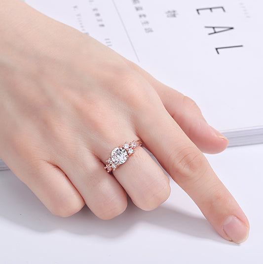 Four-claw Minority Simple Ring
